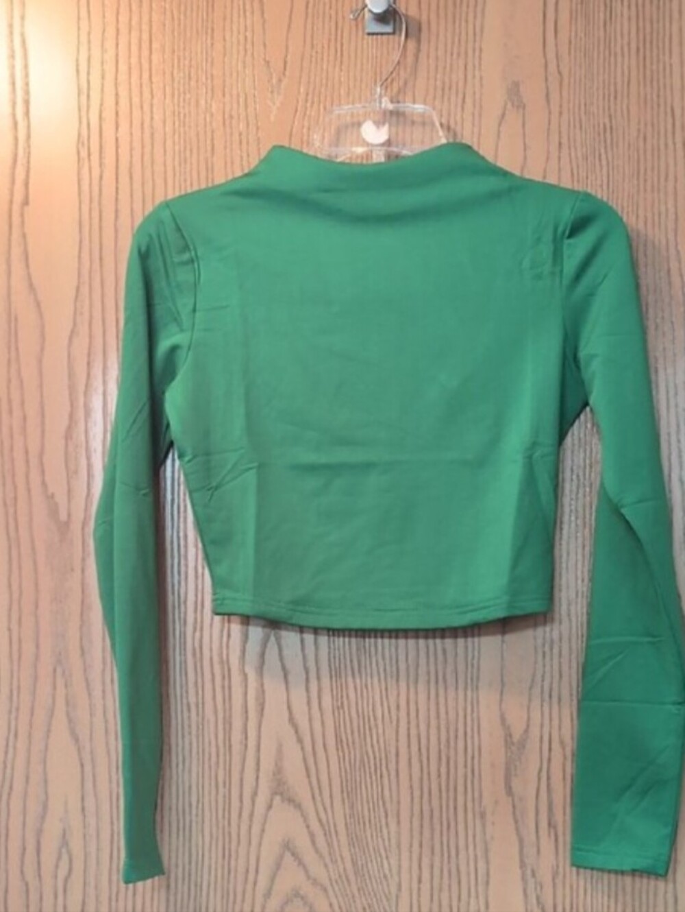 Chic Kelly Green Long-Sleeve Mock Neck Crop Top
